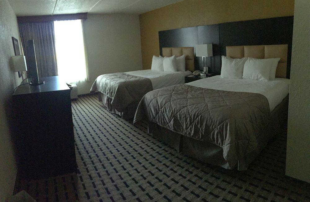Clarion Pointe Lake Jackson - Clute 외부 사진