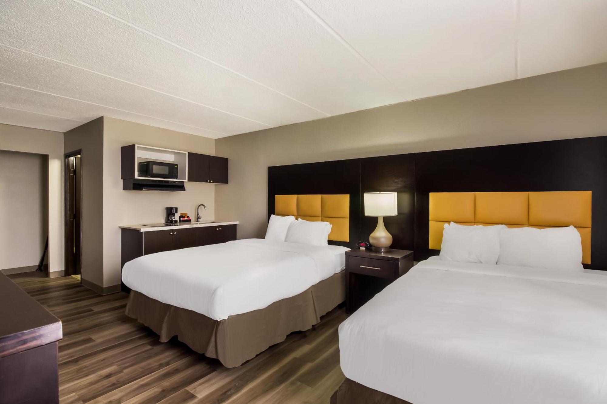 Clarion Pointe Lake Jackson - Clute 외부 사진