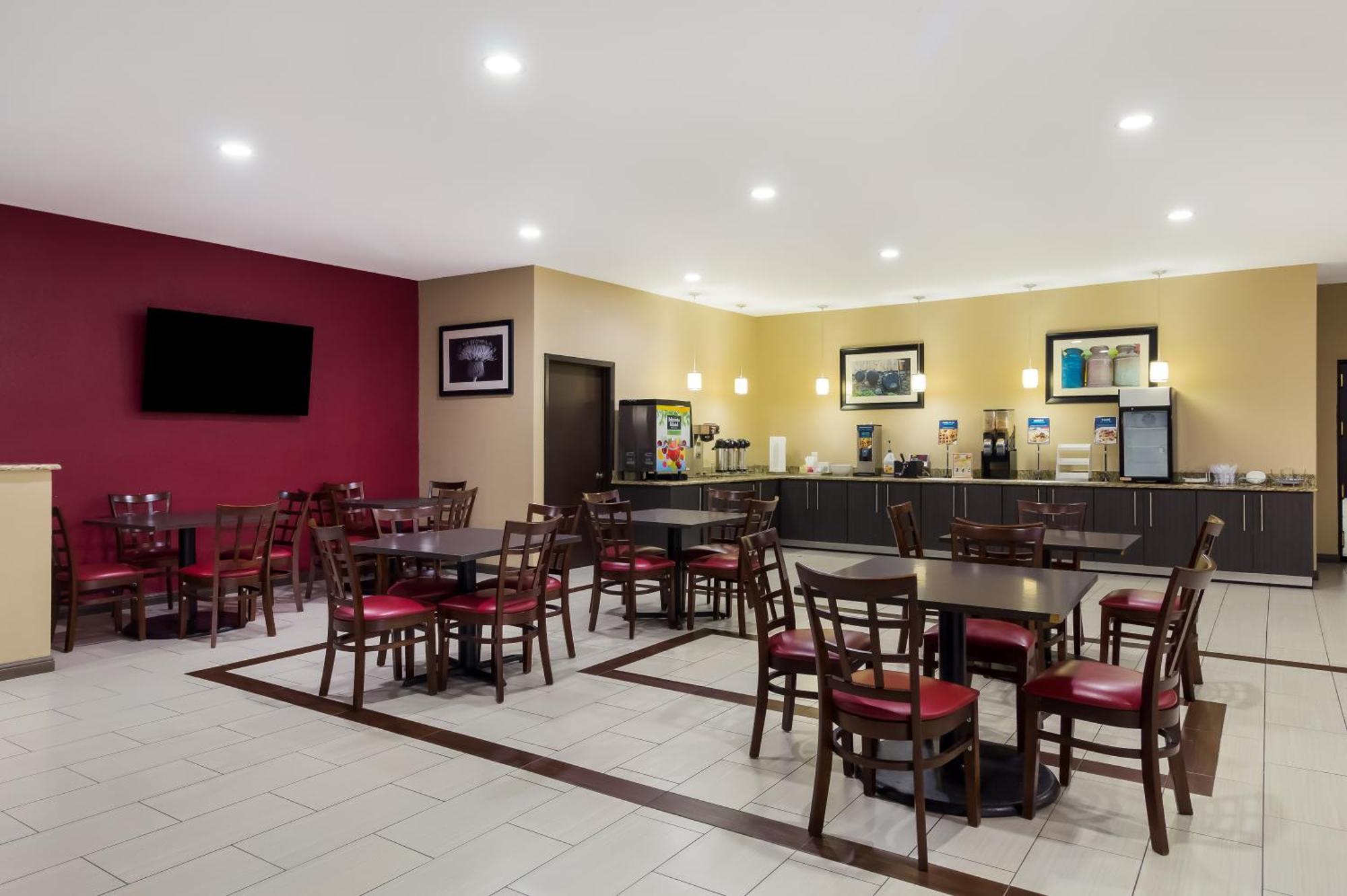 Clarion Pointe Lake Jackson - Clute 외부 사진