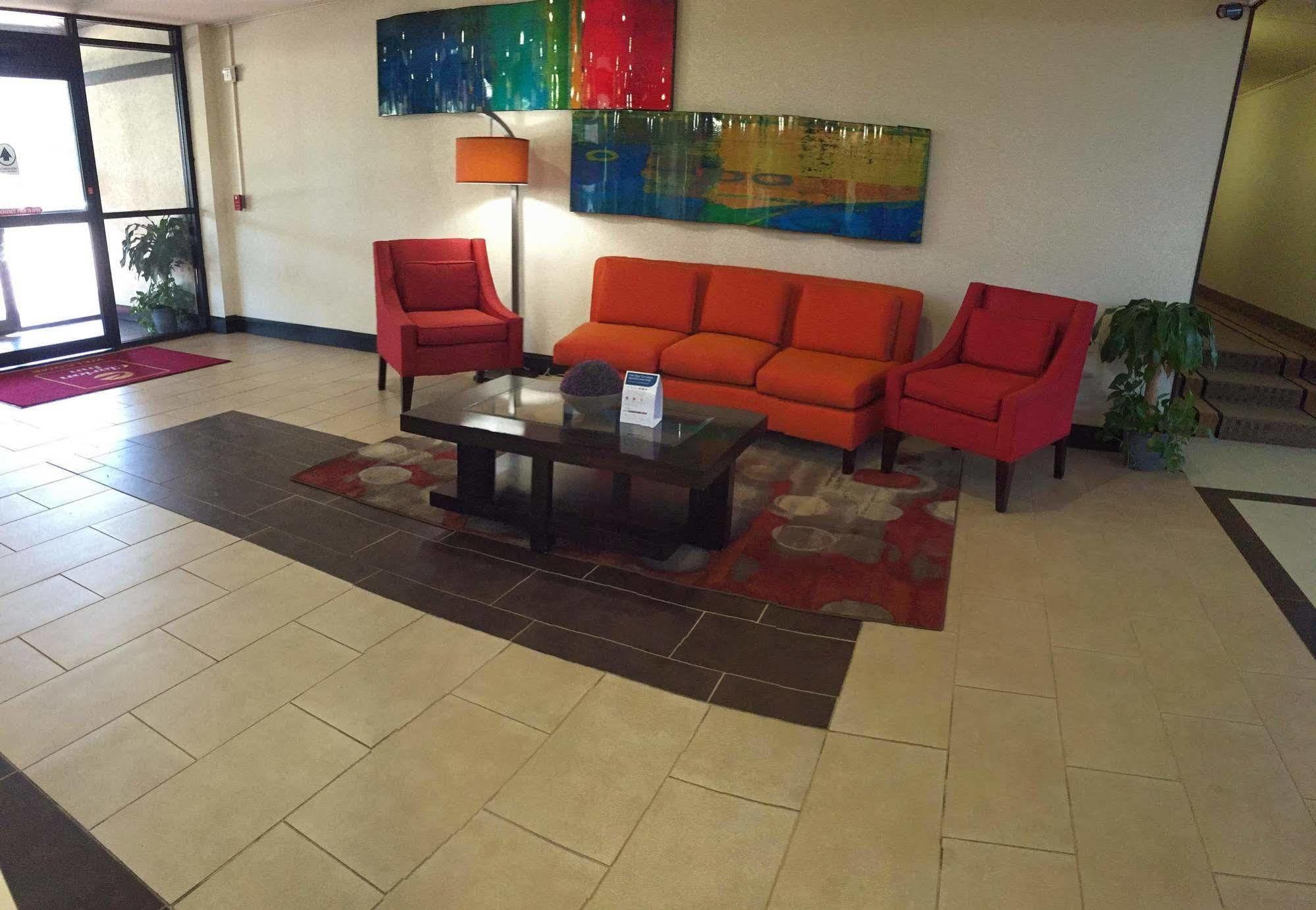 Clarion Pointe Lake Jackson - Clute 외부 사진