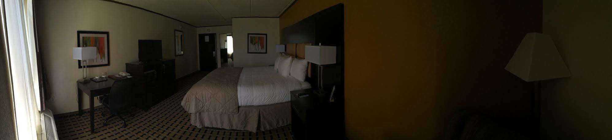 Clarion Pointe Lake Jackson - Clute 외부 사진
